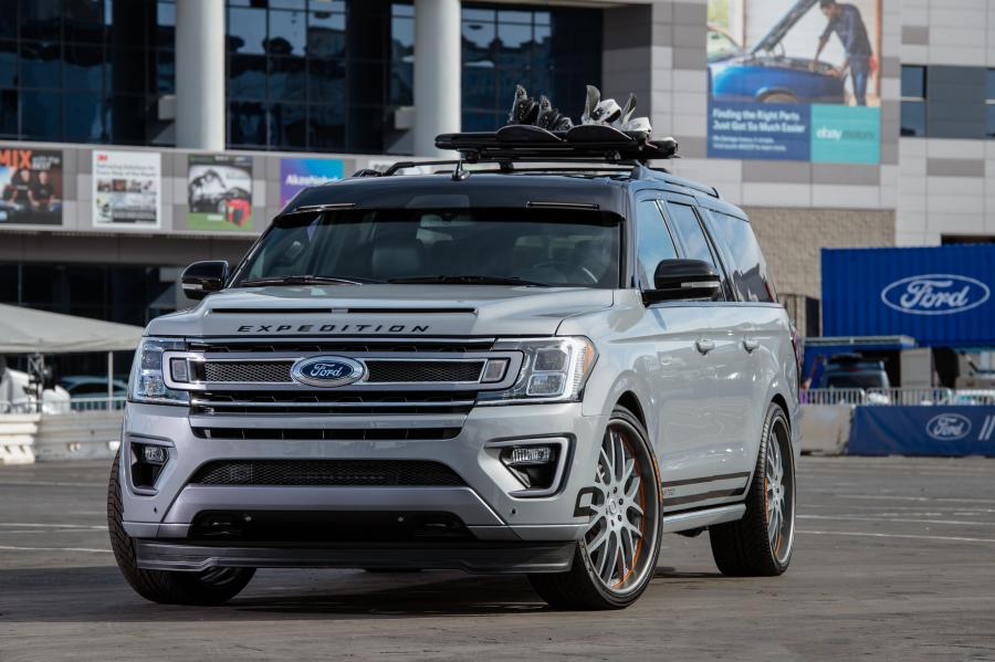  Ford Expedition by Hulst Customs Destination 2018 года  (фото 2 из 3)